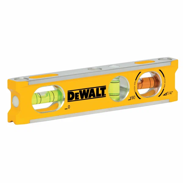 Уровень DeWalt 16,5 см 3 глазка магнитный DWHT42525-0 в Екатеринбурге 