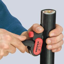 Стриппер KNIPEX для кругл. кабеля, рез: по окружности и продольный, зачистка: > d 25 мм, L-150 мм, усиленная KN-1640150SB в Екатеринбурге 