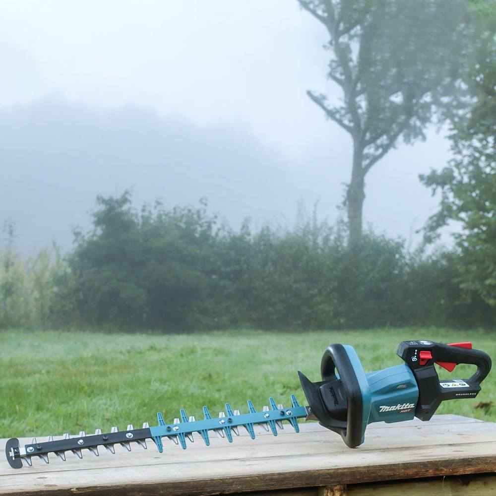 Кусторез аккумуляторный Makita XGT 40VMAX UH004GZ в Екатеринбурге