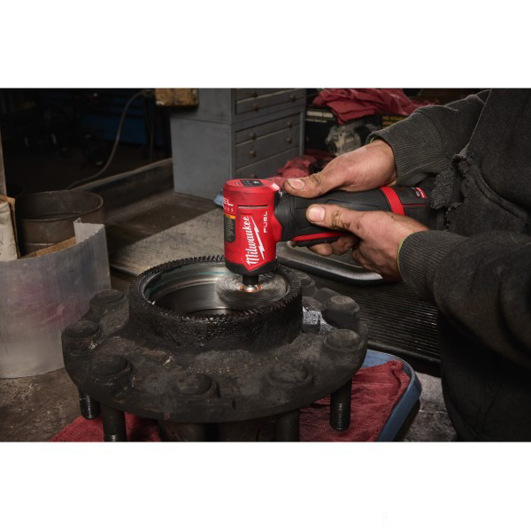 Аккумуляторная угловая шлифмашина Milwaukee M12 FDGA2-522B 4933498980