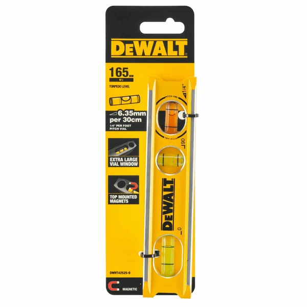 Уровень DeWalt 16,5 см 3 глазка магнитный DWHT42525-0 в Екатеринбурге 