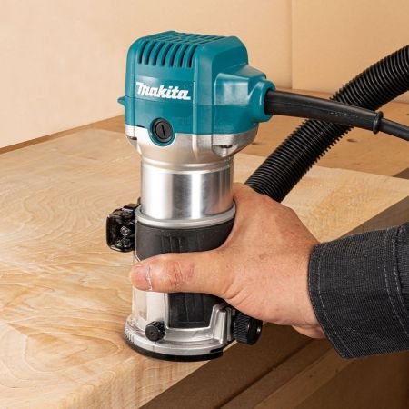 Фрезер Makita  RT0702CX2 в Екатеринбурге