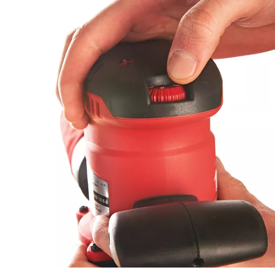 Эксцентриковая шлифмашина Milwaukee ROS 150 E-2 4933431170