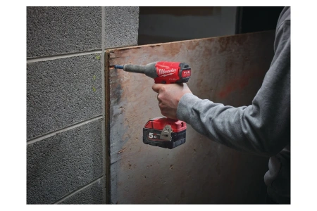 Аккумуляторный ударный гайковерт "Milwaukee" M18 FIWP12-0Х