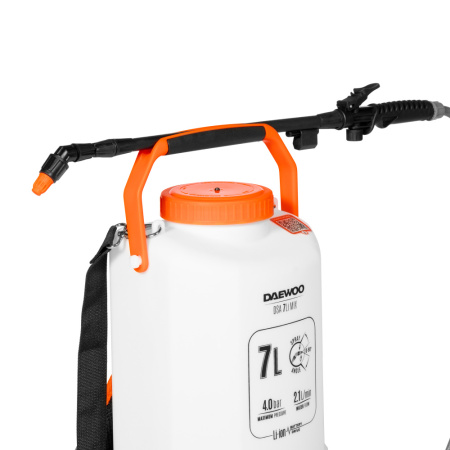 Опрыскиватель аккумуляторный с функцией смешивания DAEWOO DSA 7Li MIX в Екатеринбурге