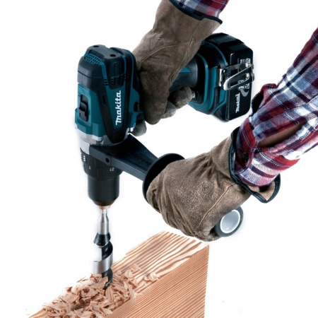 Аккумуляторная безударная дрель-шуруповерт Makita DDF458RFE в Екатеринбурге