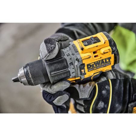 Шуруповерт аккумуляторный ударный DeWalt DCD805H2T-QW в Екатеринбурге