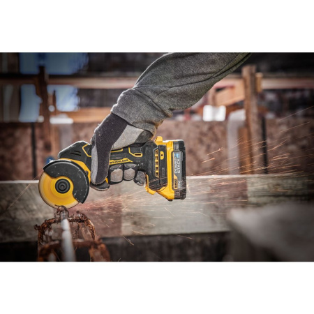 Пила отрезная аккумуляторная DeWalt DCS438N-XJ  в Екатеринбурге