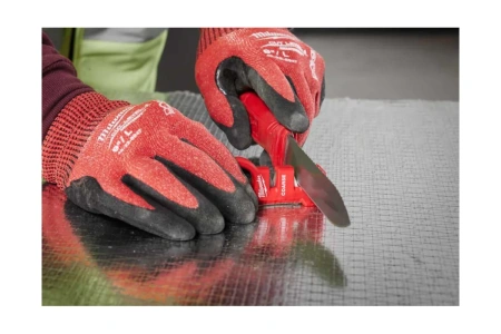 Точилка компактная для ножей (ножеточка) MILWAUKEE 4932478562 в Екатеринбурге