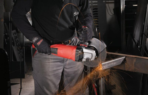 Угловая шлифмашина Milwaukee AGV 22-180 E 4933431820