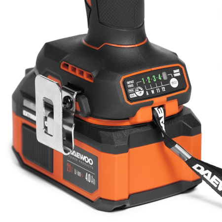 Винтоверт ударный аккумуляторный DAEWOO DAX 3521Li SET в Екатеринбурге
