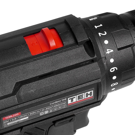 Аккумуляторная дрель TEH TDBL220 в Екатеринбурге