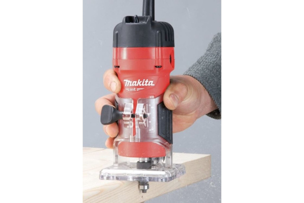 Фрезер кромочный Makita M3700 190328 в Екатеринбурге
