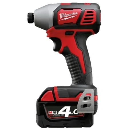 Набор инструмента Milwaukee M18 BPP2C-402C 4933443552