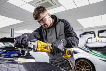 Аккумуляторная полировальная шлифмашина DeWALT DCM849N-XJ в Екатеринбурге