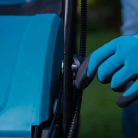 Газонокосилка колесная аккумуляторная самоходная  MAKITA  DLM539CT2 в Екатеринбурге