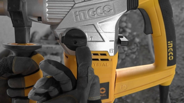 Перфоратор INGCO INDUSTRIAL RH15008 в Екатеринбурге