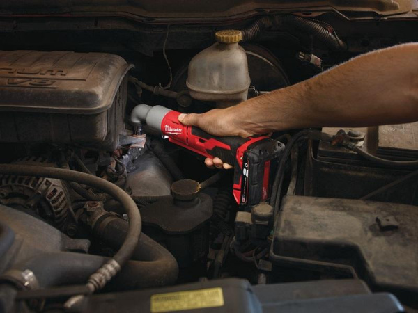 Аккумуляторный угловой ударный гайковерт "Milwaukee" M18 BRAIW-0