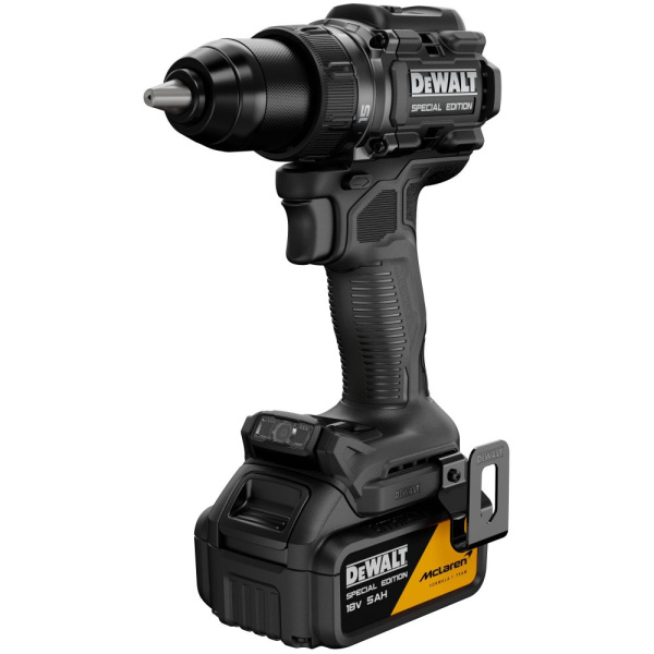 Шуруповерт аккумуляторный DeWalt BL DCD81MP2T-QW в Екатеринбурге