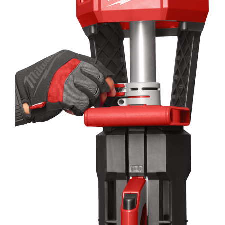 Акк. фонарь Milwaukee мачта освещения M18 SAL2-0 4933492486