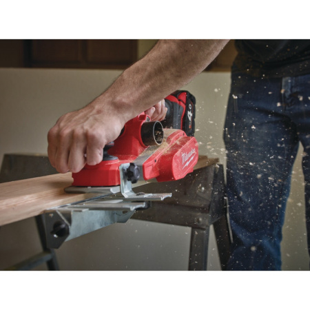 Аккумуляторный рубанок Milwaukee M18 BP-0 4933451113