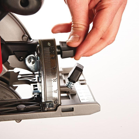 Аккумуляторная циркулярная пила Milwaukee M18 CCS55-902X FUEL 4933451468