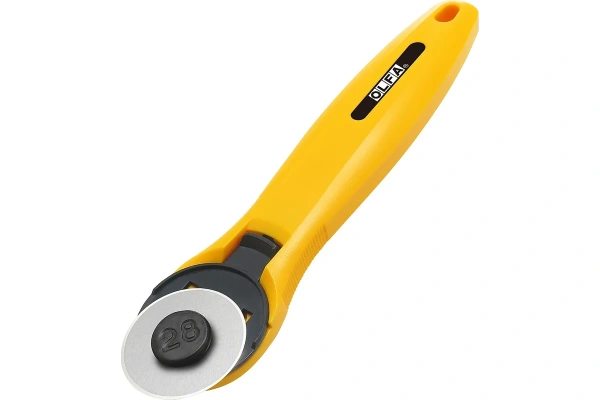 Нож OLFA с круговым лезвием 28мм  OL-RTY-1/C в Екатеринбурге 