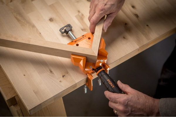 Струбцина угловая Pony Jorgensen до 50мм., с настольными зажимами 2шт.  9180 в Екатеринбурге 