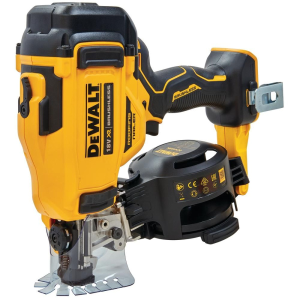 Гвоздезабиватель аккумуляторный (кровельный) DeWalt DCN45RNN-XJ (18В, без акк.и з/у.кейс) в Екатеринбурге