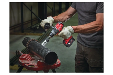 Аккумуляторная безударная дрель-шуруповерт, бесщеточная Milwaukee M18 FDD-502X FUEL