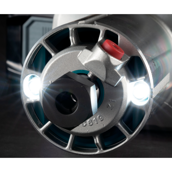 Фрезер аккумуляторный кромочный Makita RT001GZ19 в Екатеринбурге