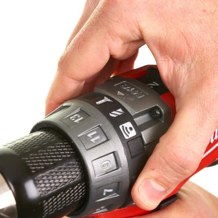 Аккумуляторная безударная дрель-шуруповерт Milwaukee M18 ONEDD-502X FUEL ONE-KEY