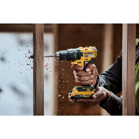 Шуруповерт аккумуляторный DeWalt DCD7771D2-IN в Екатеринбурге