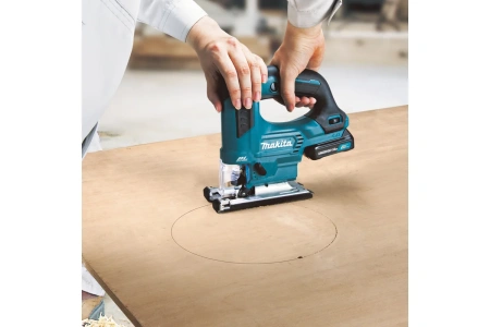 Аккумуляторный лобзик Makita JV103DZ в Екатеринбурге