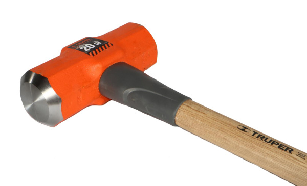 Кувалда Truper 9кг. 910мм. рукоять из дуба с анишоковой защитой  16516 в Екатеринбурге 