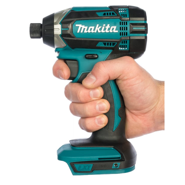 Аккумуляторный ударный шуруповерт MAKITA DTD152Z в Екатеринбурге