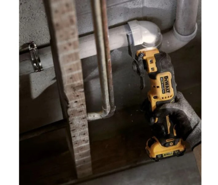 Аккумуляторный многофункциональный инструмент DeWalt  DCS353N-XJ  в Екатеринбурге