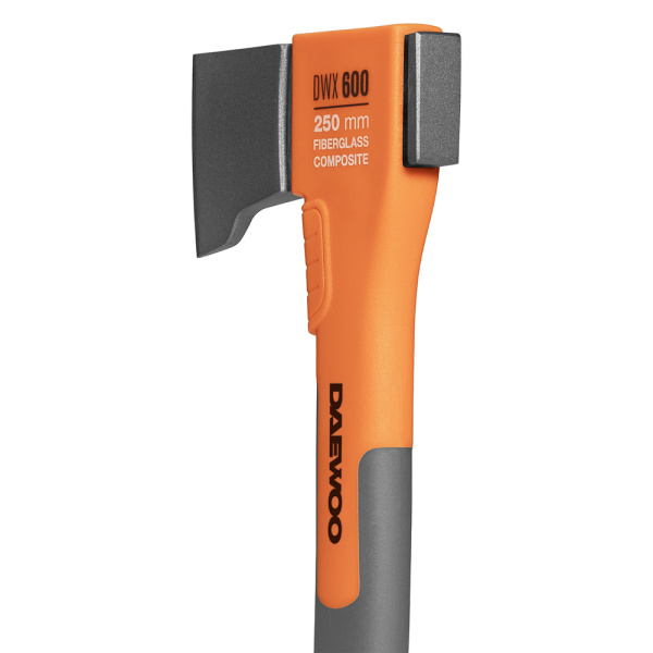Топор универсальный 250мм DAEWOO DWX 600 в Екатеринбурге 