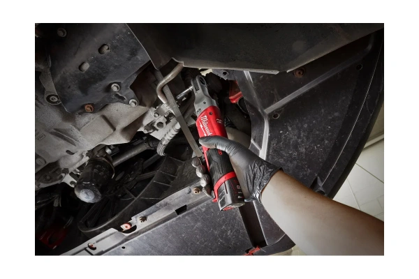 Трещотка аккумуляторная ударная субкомпактная "Milwaukee" M12 FIR14-201B  M12 FUEL 1/4"