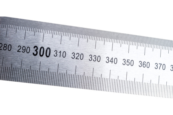 Линейка Micron 1000х35мм.  34313 в Екатеринбурге 