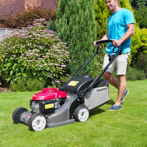 Бензиновая газонокосилка "Honda" HRX426CSDEH в Екатеринбурге