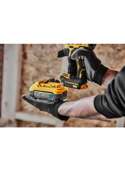 Шуруповерт аккумуляторный DeWalt DCD800H2T-QW в Екатеринбурге