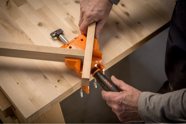 Струбцина угловая Pony Jorgensen до 50мм., с настольными зажимами 2шт.  9180 в Екатеринбурге 