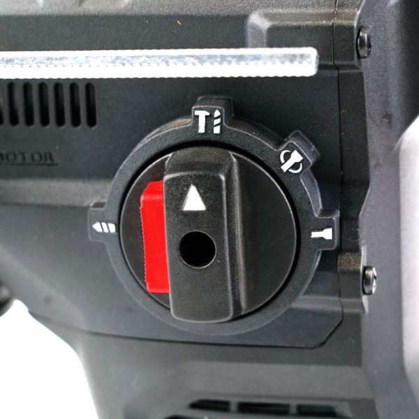 Аккумуляторный перфоратор TEH LH420 в Екатеринбурге