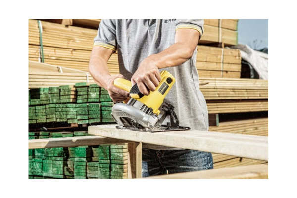 Циркулярная пила STANLEY SC16D2-RU в Екатеринбурге