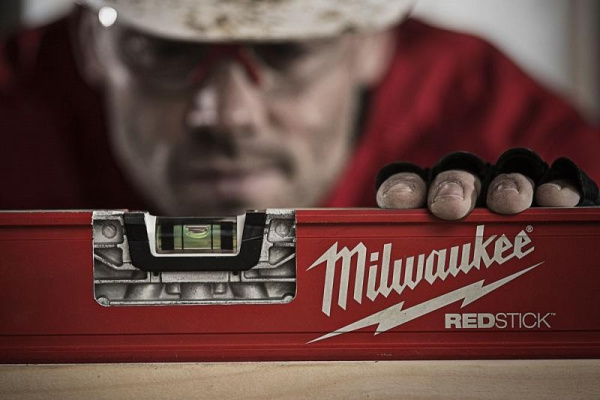 Уровень Milwaukee REDSTICK Backbone 60 Магнитный