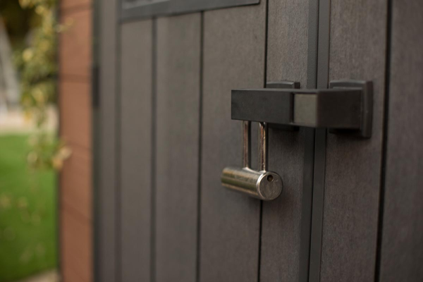 Блок хозяйственный из ПВХ "Keter" Ньютон 757 коричневый 228x223,5x252см 135кг  17208503 в Екатеринбурге