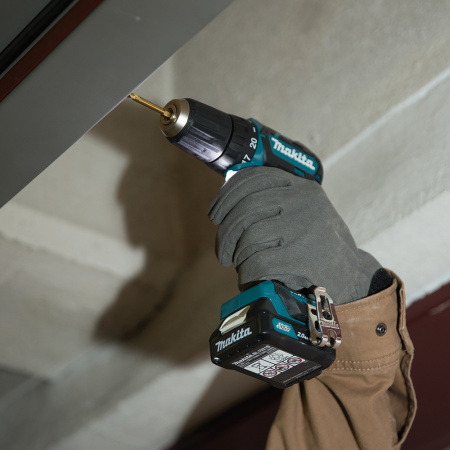 Шуруповерт аккумуляторный Makita DF332DZ (12 В,без аккумулятора,тушка) в Екатеринбурге