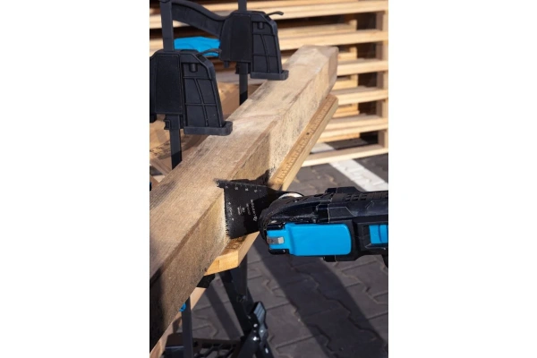 Насадка для реноваторов HOGERT TECHNIK по дереву 65x40 мм, зубцы 2,5 мм HT2A107 в Екатеринбурге