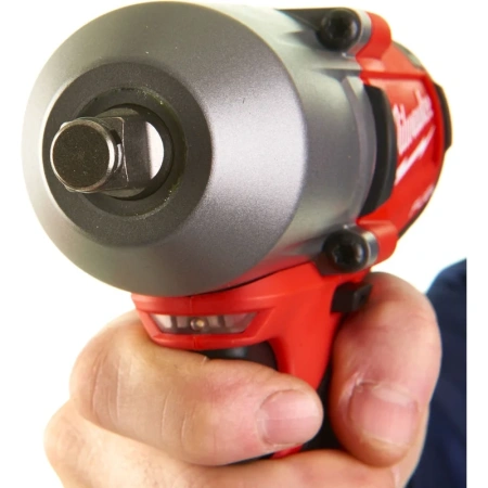 Аккумуляторный ударный гайковерт "Milwaukee" M18 FMTIWF12-502X FUEL
